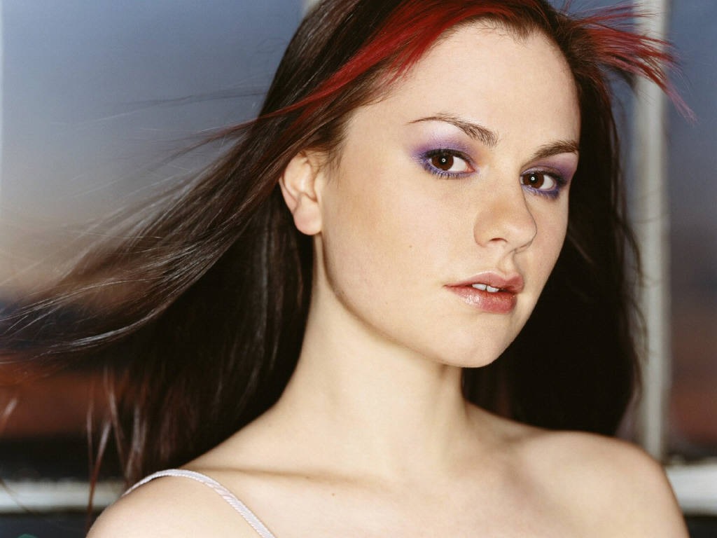 [Anna Paquin 5 1024x768 Wallpaper[2].jpg]